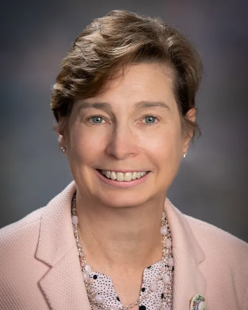 Portrait of Leslie McKillip, commercial loan officer for Essex Bank